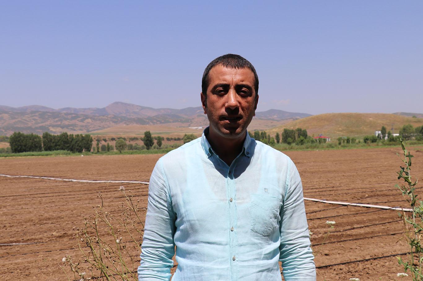 "Bingöl'de 170 bin dönüm alanda üretim yapılamıyor" "Bingöl'de 170 bin dönüm alanda üretim yapılamıyor"
